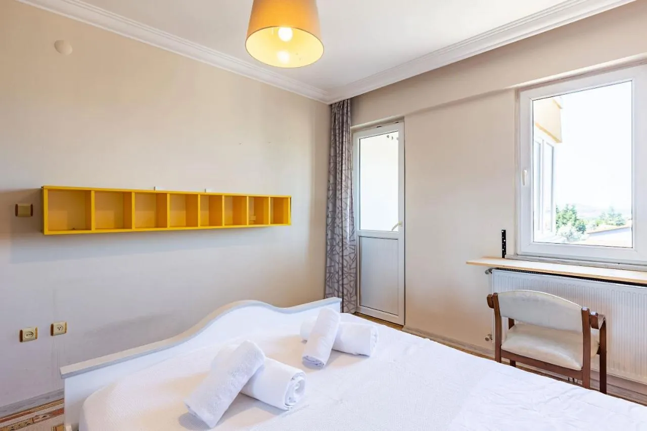 Flat With Shared Pool Near Sabiha Gokcen Airport Apartment Istanbul Turkey