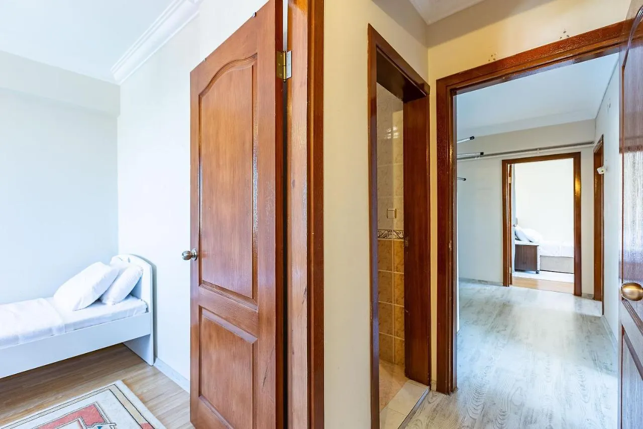 Flat With Shared Pool Near Sabiha Gokcen Airport Apartman Isztambul