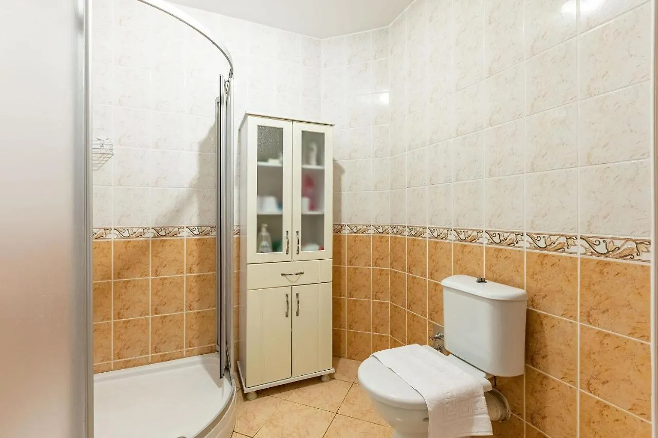 Flat With Shared Pool Near Sabiha Gokcen Airport Apartman Isztambul
